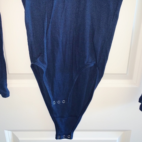 Hollister XS Navy Blue Bodysuit - Picture 3 of 6